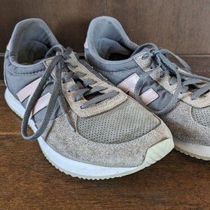 New Balance Women's 220 WL220TG Gray Suede Running Shoes Lace Up Size 8.5 US